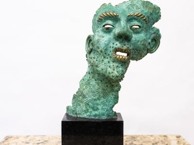 Bojovník - foto 1, bronz, mramor, žula, výška 43 cm, 1999, cena 4 300 EUR