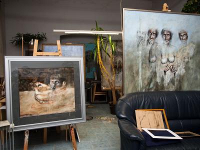 MABE, MYSLITEĽ, olej na papieri, rozmer obrazu 84x62, vonkajší rozmer rámu 118,8x98,5 cm, rok 2013, signovaný, CENA 3950 EUR