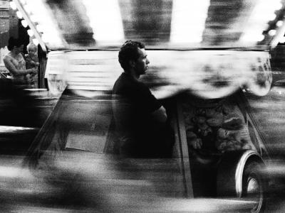 Kolotoč 30x45 cm, rám 40x55 cm pod sklom, 310 EUR